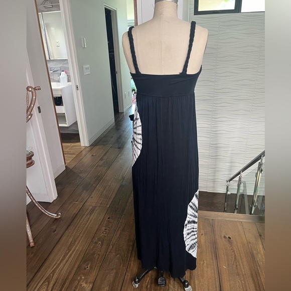 black knit dress with white tie dye trim size small - Picture 3 of 4